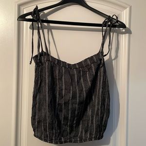 Elan black and white tank